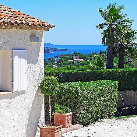 Sainte-maxime Sleeps 10 Pool Wifi