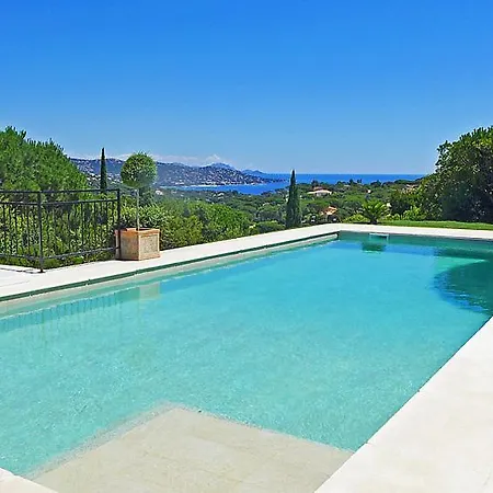 Sainte-maxime Sleeps 10 Pool Wifi * Sainte-Maxime