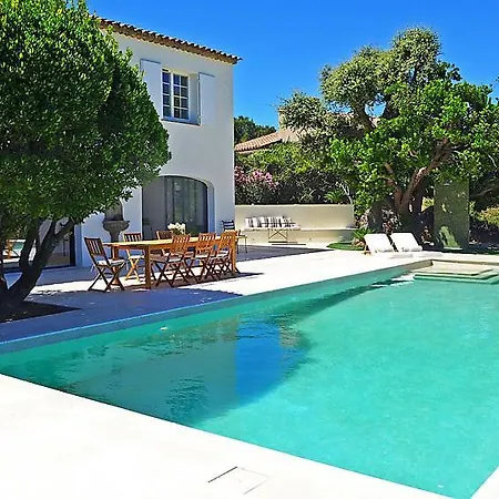 Sainte-maxime Sleeps 10 Pool Wifi *